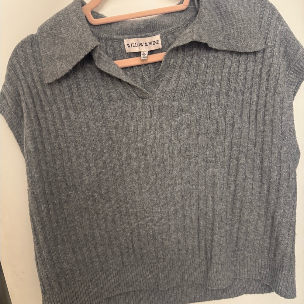 Willow & Wind Gray Knit Top
